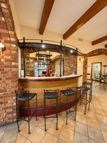 Prodej restaurace, Vamberk, Husovo náměstí, 447 m2