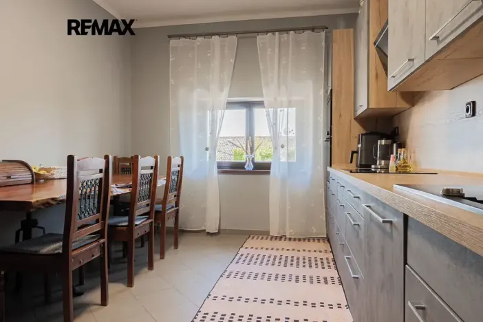 Prodej vily, Králův Dvůr, Pod Lesem, 486 m2