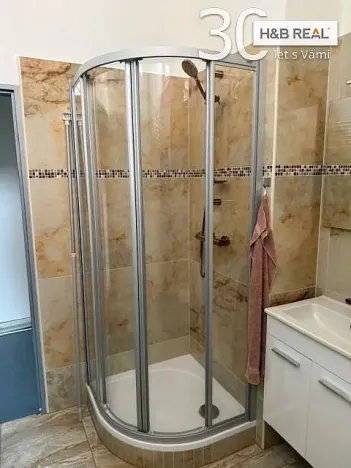 Pronájem obchodního prostoru, Vsetín, 200 m2