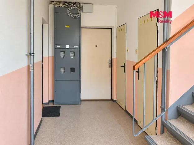 Pronájem bytu 2+kk, Praha - Horní Počernice, Komárovská, 49 m2