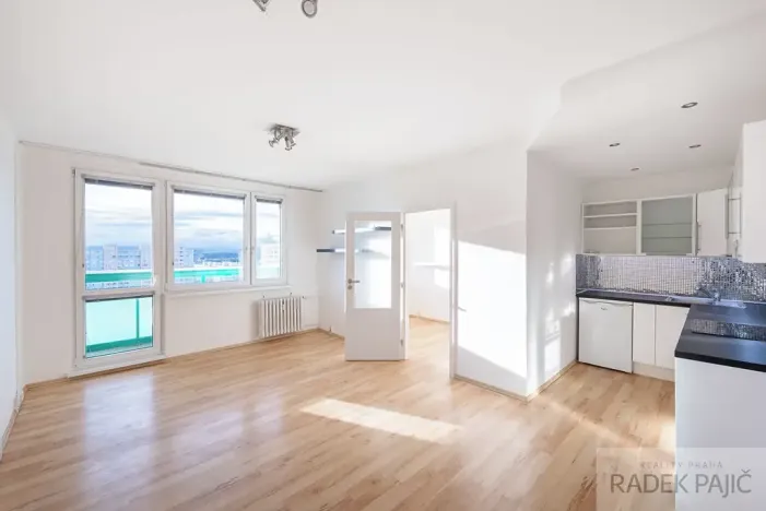 Pronájem bytu 1+1, Praha - Háje, Kosmická, 48 m2