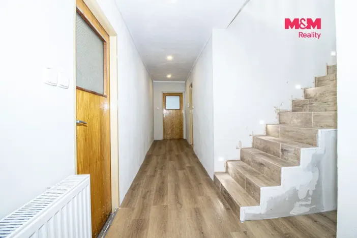 Prodej rodinného domu, Ohařice, 152 m2
