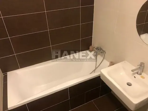 Pronájem bytu 1+kk, Praha - Malešice, Počernická, 38 m2