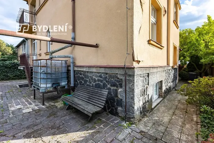 Prodej vícegeneračního domu, Novosedlice, Husova, 360 m2