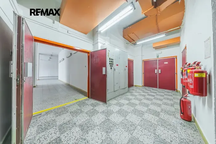 Pronájem obchodního prostoru, Štětí, Obchodní, 460 m2