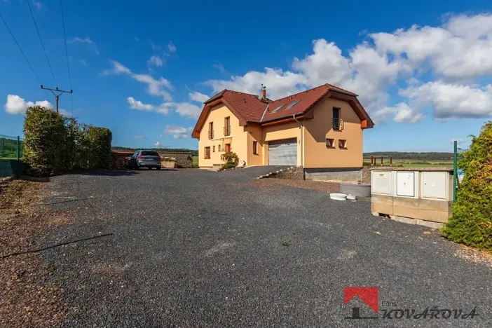 Prodej rodinného domu, Újezd, 346 m2
