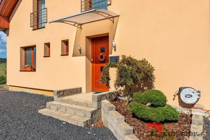 Prodej rodinného domu, Újezd, 346 m2