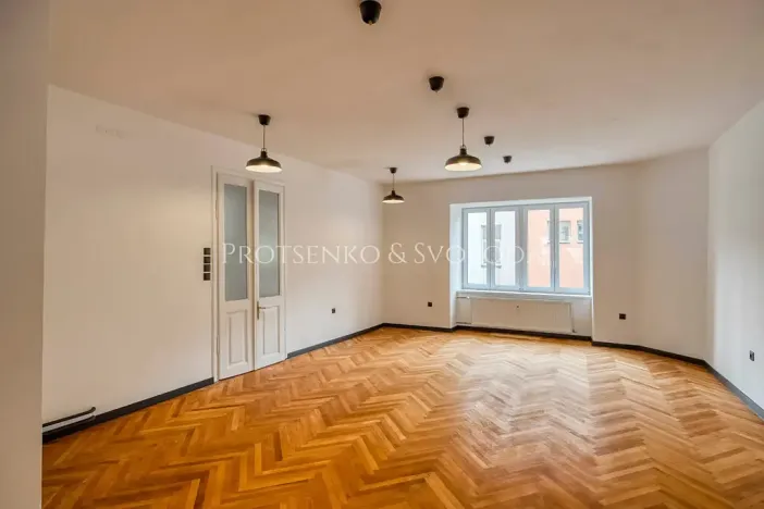 Pronájem obchodního prostoru, Třebíč, Hasskova, 127 m2