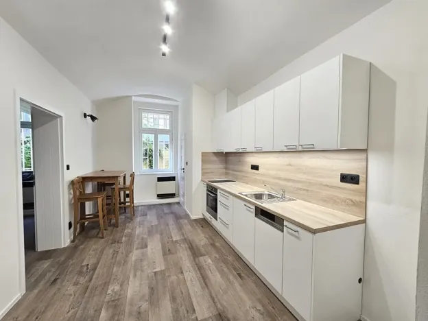 Pronájem bytu 1+1, Praha - Vinohrady, Mánesova, 35 m2