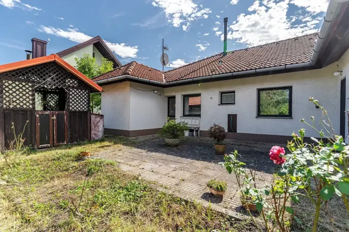 Prodej rodinného domu, Baška, 132 m2
