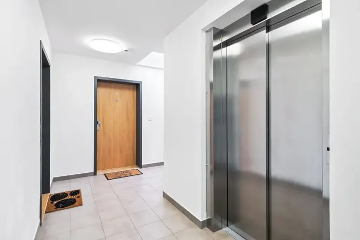 Prodej bytu 3+kk, Odolena Voda, Pod Sokolákem, 77 m2