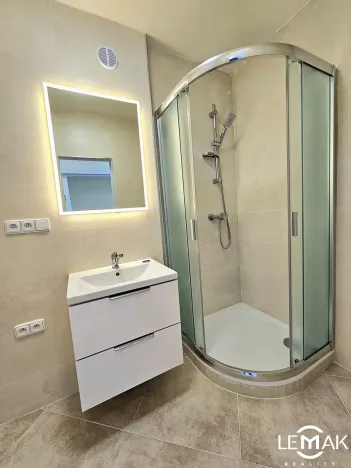 Prodej bytu 2+kk, Olomouc, Kanadská, 36 m2