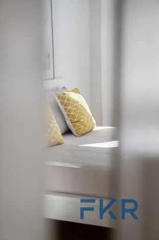 Pronájem bytu 2+kk, Praha - Bubeneč, Šmeralova, 52 m2