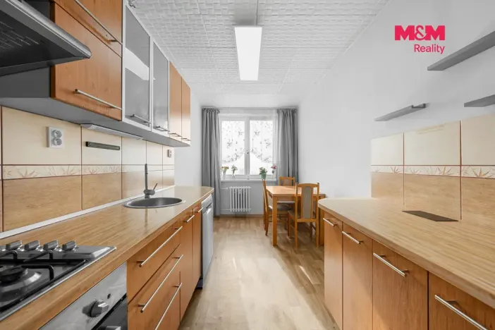 Prodej bytu 3+1, Ústí nad Labem - Krásné Březno, Obvodová, 74 m2
