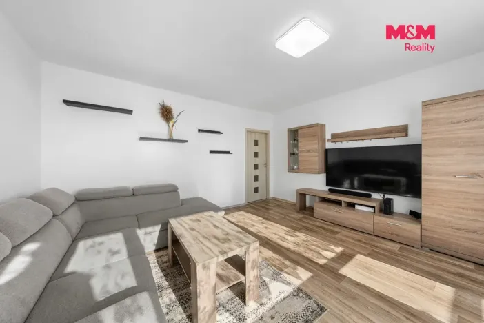 Prodej bytu 3+1, Ústí nad Labem - Krásné Březno, Obvodová, 74 m2