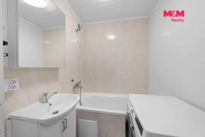 Prodej bytu 3+1, Ústí nad Labem - Krásné Březno, Obvodová, 74 m2