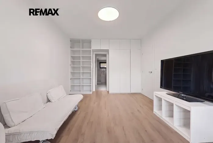 Pronájem rodinného domu, Říčany, Táborská, 199 m2