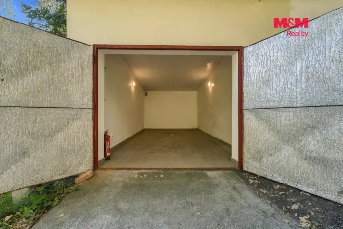 Prodej garáže, Karlovy Vary - Bohatice, 16 m2