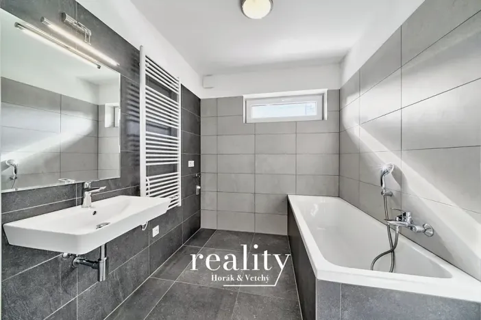 Pronájem bytu 3+kk, Znojmo, Hrušňová, 80 m2