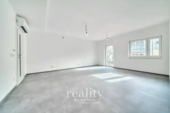 Pronájem bytu 3+kk, Znojmo, Hrušňová, 80 m2