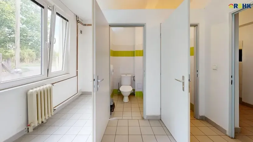 Pronájem kanceláře, Hradec Králové, Akademika Bedrny, 602 m2