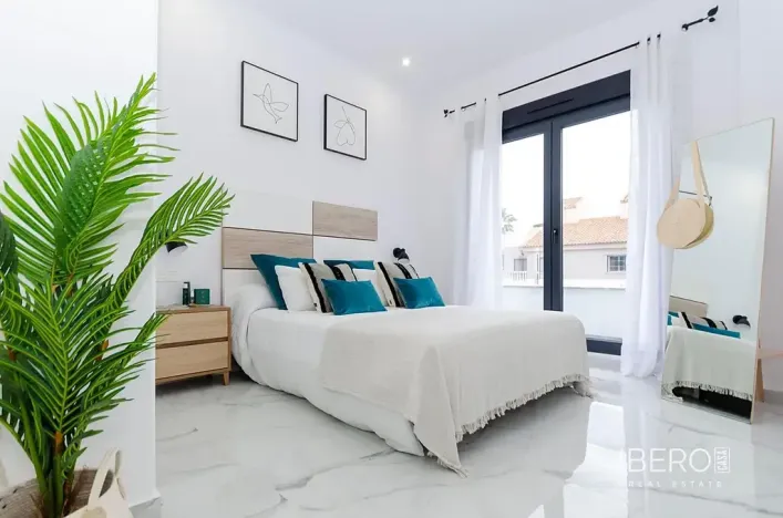 Prodej vily, Torrevieja, Španělsko, 95 m2