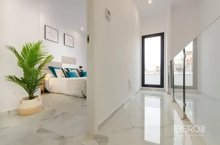 Prodej vily, Torrevieja, Španělsko, 95 m2