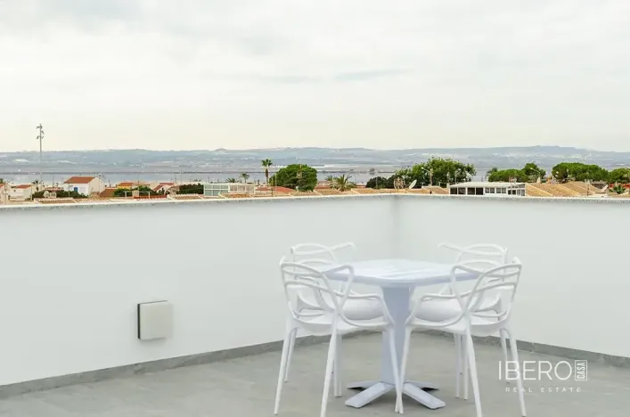 Prodej vily, Torrevieja, Španělsko, 95 m2