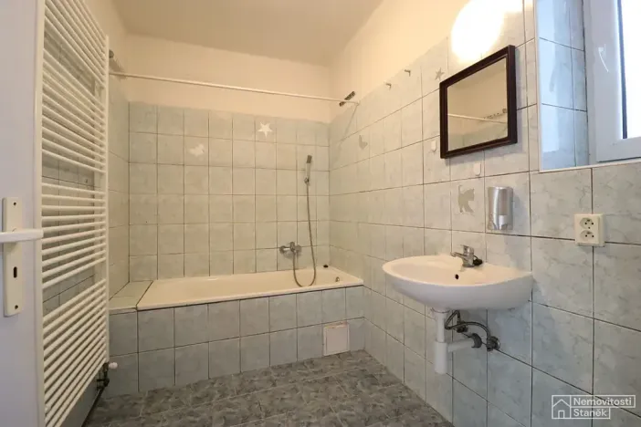 Prodej rodinného domu, Štěkeň, 69 m2