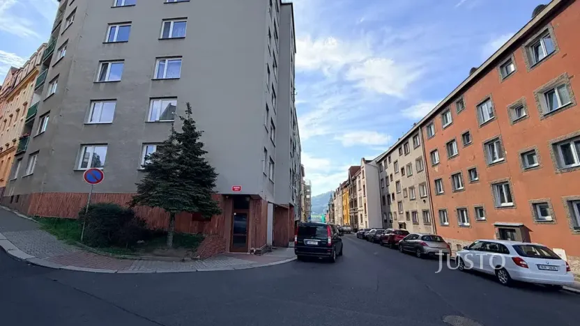 Pronájem bytu 2+kk, Děčín, El. Krásnohorské, 44 m2