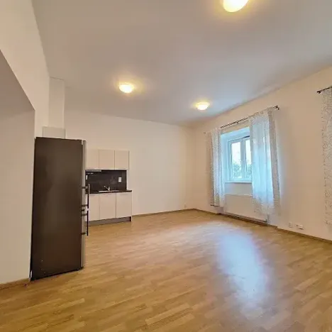 Pronájem bytu 1+kk, Praha - Braník, Ke Krči, 45 m2