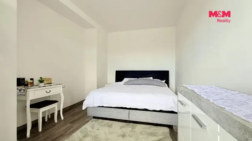Prodej rodinného domu, Dolní Bojanovice, Zvolence, 380 m2