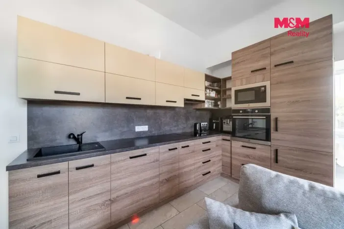 Prodej bytu 4+kk, Lochovice, 64 m2