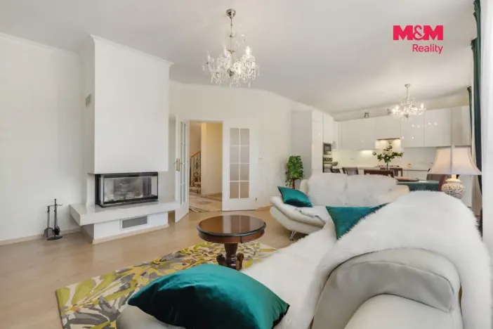 Prodej rodinného domu, Svárov, Ptická, 210 m2