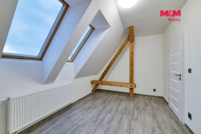 Pronájem bytu 2+kk, Cheb, 26. dubna, 52 m2