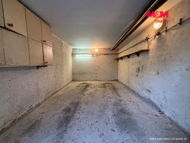 Prodej garáže, Frýdek-Místek - Frýdek, Habrová, 97 m2