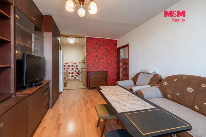 Prodej bytu 2+kk, Králův Dvůr, Nad Stadionem, 43 m2