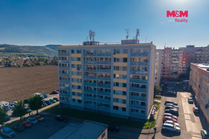 Prodej bytu 2+kk, Králův Dvůr, Nad Stadionem, 43 m2