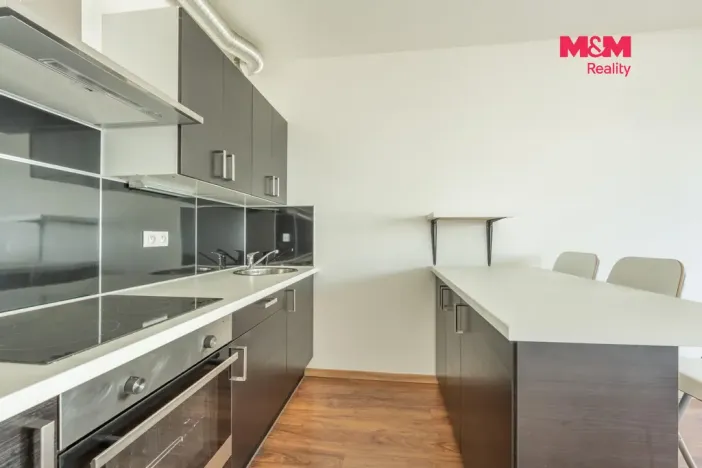 Prodej bytu 2+kk, Praha - Vysočany, Sousedíkova, 59 m2