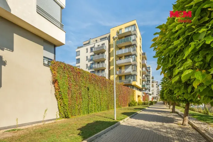 Prodej bytu 2+kk, Praha - Vysočany, Sousedíkova, 59 m2