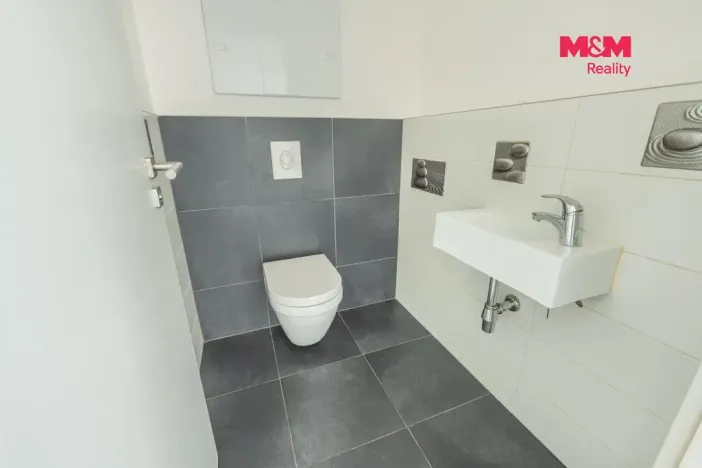 Prodej bytu 2+kk, Praha - Vysočany, Sousedíkova, 59 m2
