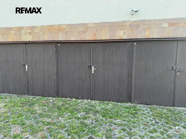 Prodej garáže, Praha - Modřany, 16 m2