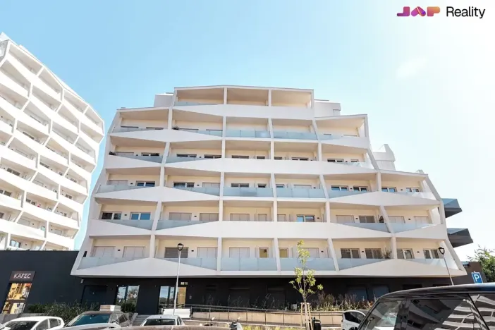 Pronájem bytu 2+kk, Brno, Komárovská, 54 m2