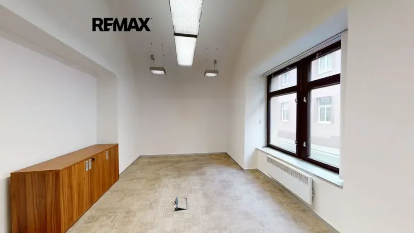 Prodej obchodního prostoru, Jevíčko, Palackého nám., 430 m2