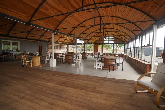 Prodej zemědělského objektu, Bžany, 1700 m2