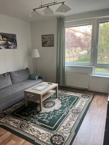 Pronájem bytu 2+kk, Praha, Komořanská, 39 m2