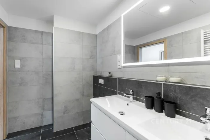 Pronájem bytu 3+kk, Praha - Hostivař, 70 m2