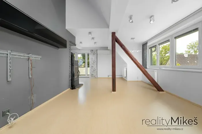 Pronájem bytu 4+kk, Liberec, Na Výšinách, 158 m2