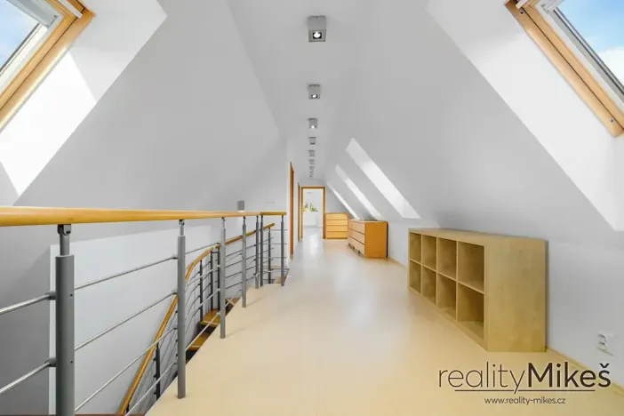 Pronájem bytu 4+kk, Liberec, Na Výšinách, 158 m2