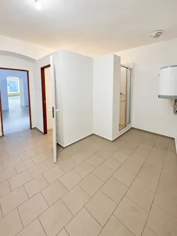 Pronájem obchodního prostoru, Lovosice, 8.května, 100 m2